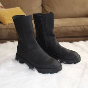 tikka bar 111 boots